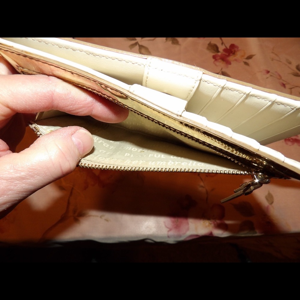 Kate Spade Gold Wallet - Picture 4 of 4